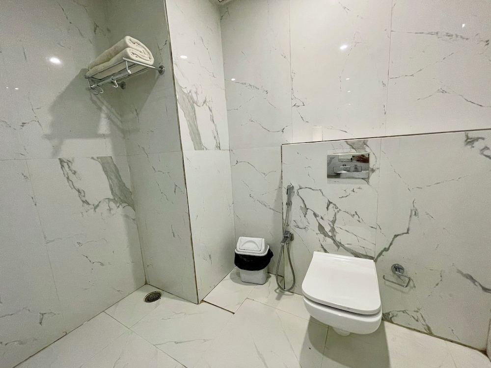 sea view hotel puri near temple and beach