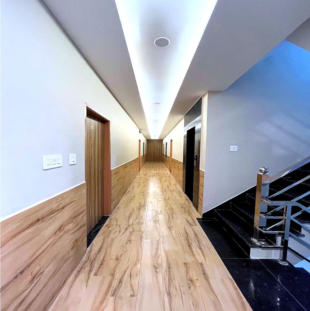 sea view hotel puri near temple and beach