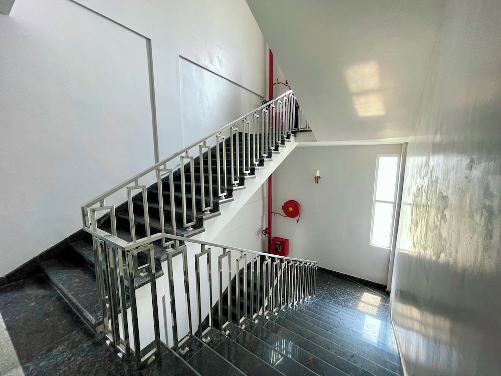 sea view hotel puri near temple and beach