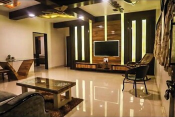 shivajis villa by joy suites