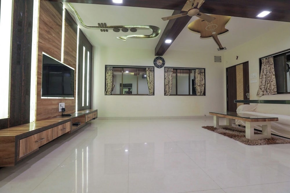 shivajis villa by joy suites