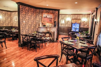 The Millerton Inn,,2 star