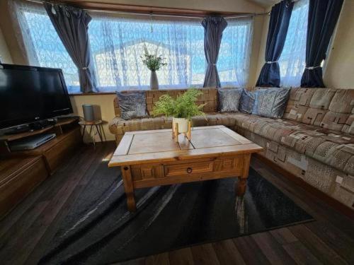 lovely 3 bed with balcony and ramp