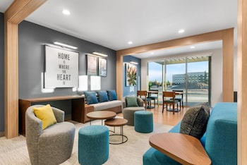 Everhome Suites Cheyenne,,3 star