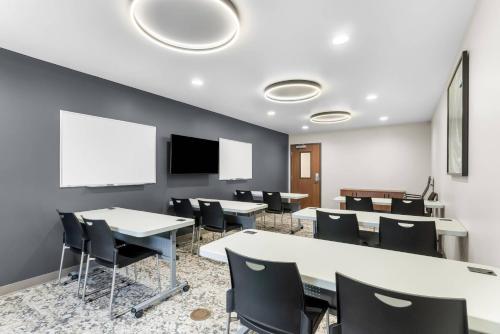everhome suites cheyenne