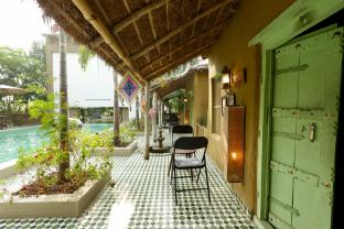 gulmohar eco village resort