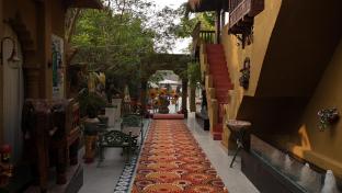 gulmohar eco village resort