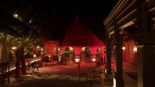 gulmohar eco village resort