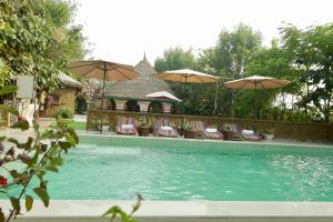 gulmohar eco village resort