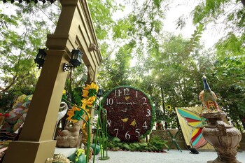 gulmohar eco village resort