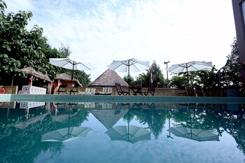gulmohar eco village resort