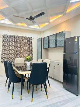 shreshtam apart hotel khajakuda