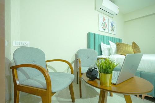 shreshtam apart hotel khajakuda