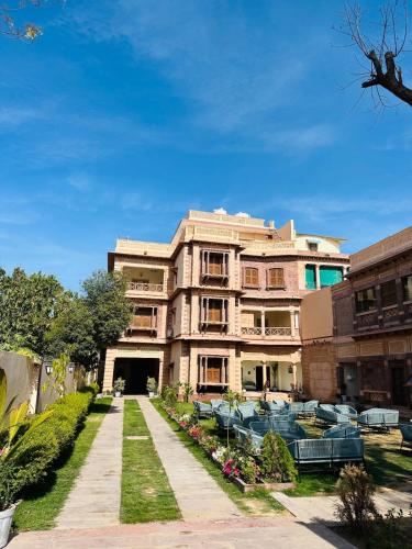 Raghvendra Heritage,,3 star