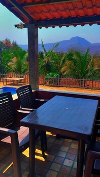 shritej by joy suites