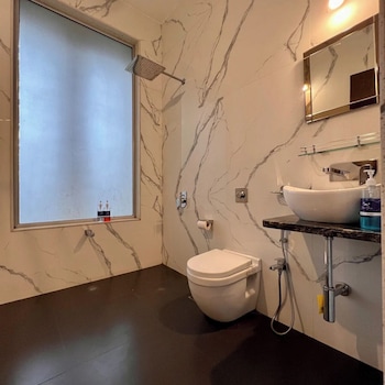 touchwood by stellar stays