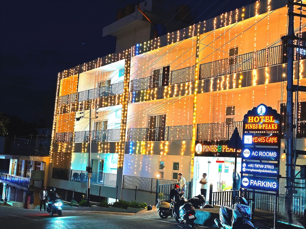 hotel pines and peaks by tws