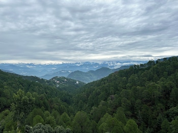 hotel pines and peaks by tws