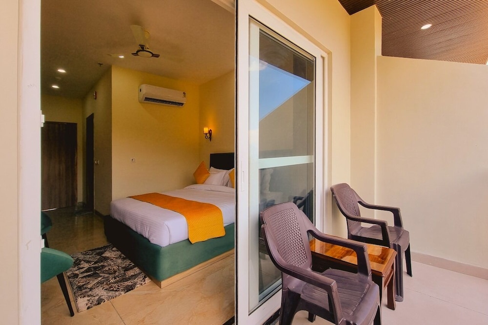 hotel pines and peaks by tws