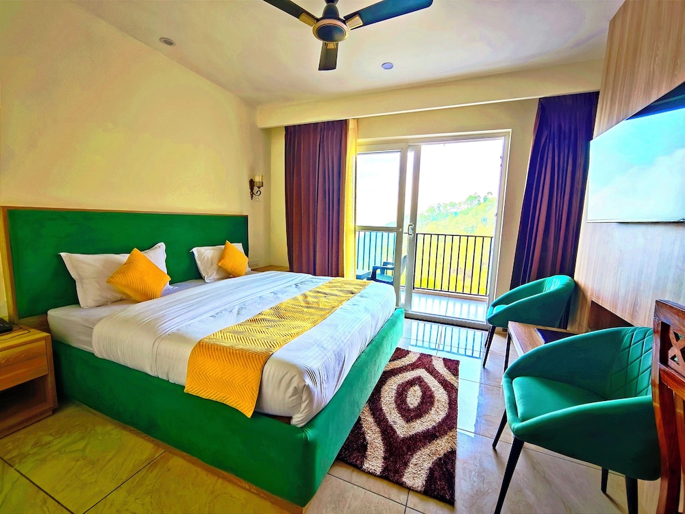 hotel pines and peaks by tws