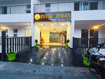 hotel pines and peaks by tws