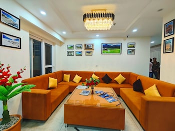 hotel pines and peaks by tws