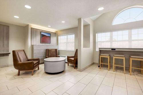 microtel inn and suites by wyndham new ulm