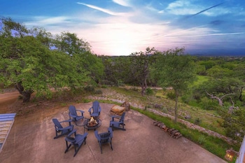 Serene Creek Front Home With Games+Grill!,884 Loudon Rd,4 star