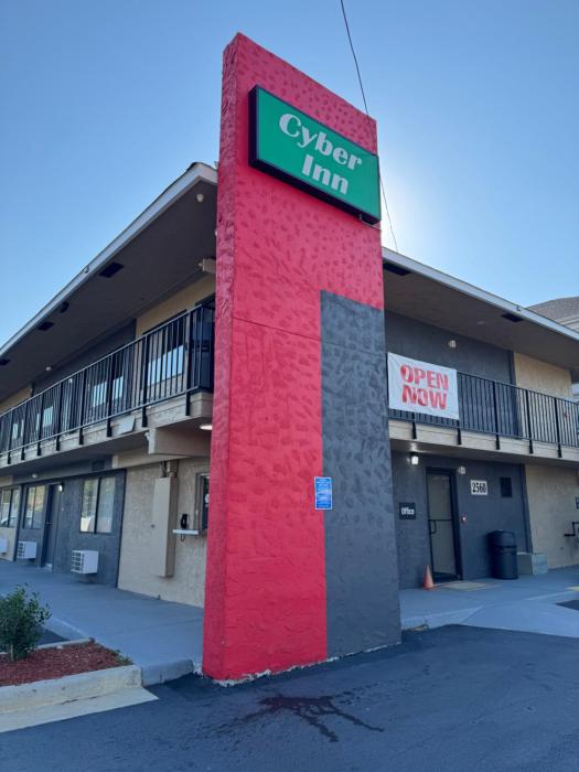 cyber inn