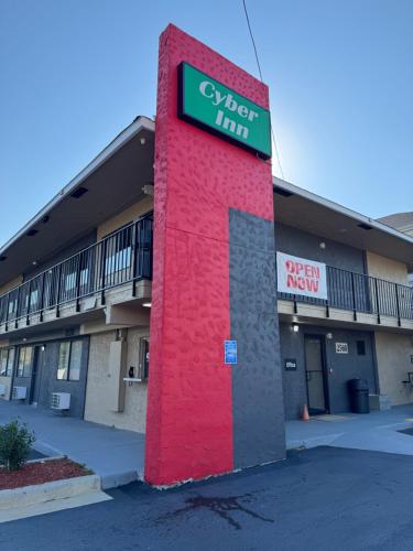 cyber inn