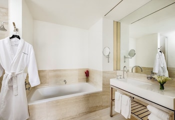 the bryant park hotel