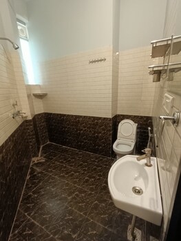 rao jagveer home stay