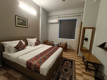 rao jagveer home stay