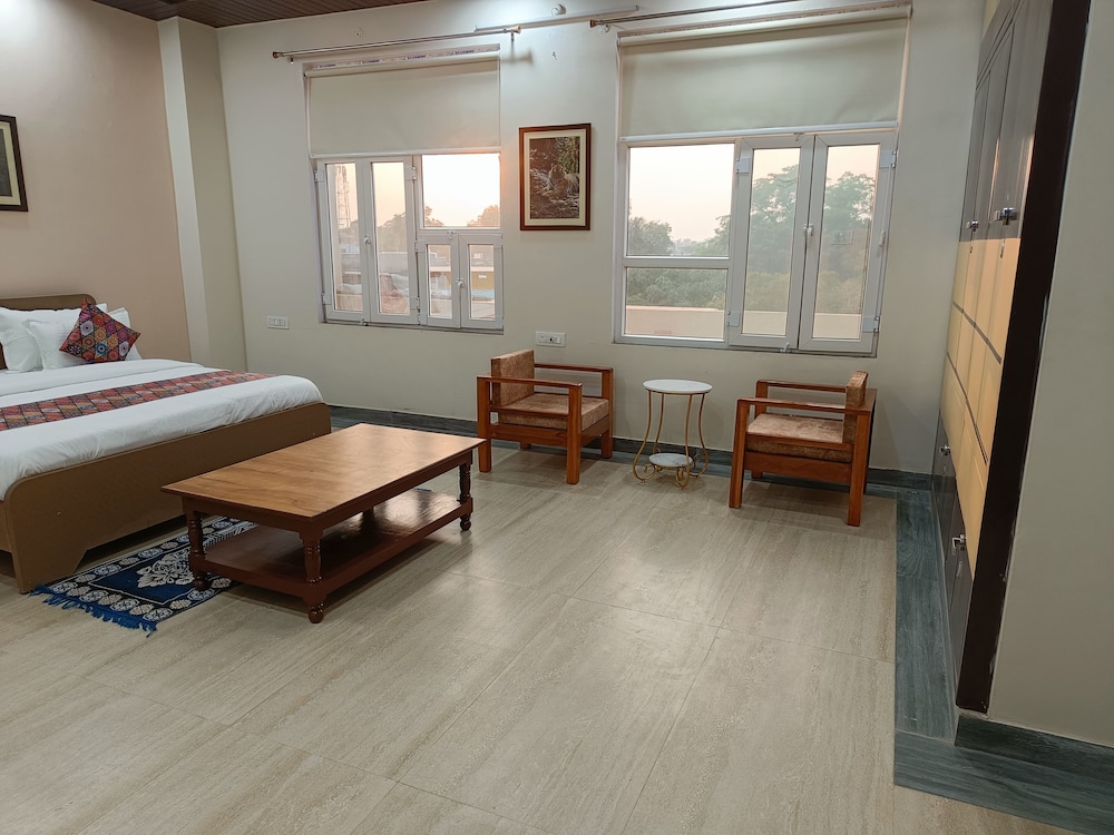 rao jagveer home stay