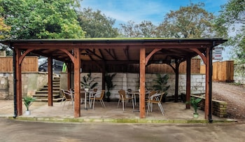 Thetford Hive,,3 star