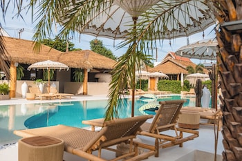 the deck cottages samui