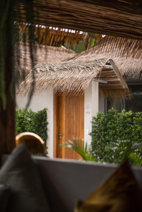 the deck cottages samui