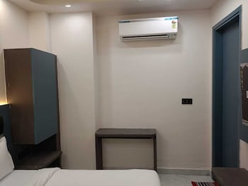 hotel c and g villa new delhi