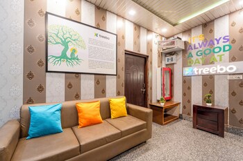 treebo ak residency