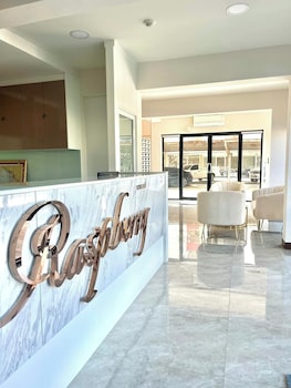 Raspberry Mansion,,2 star