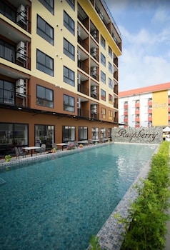 Raspberry Mansion,,2 star