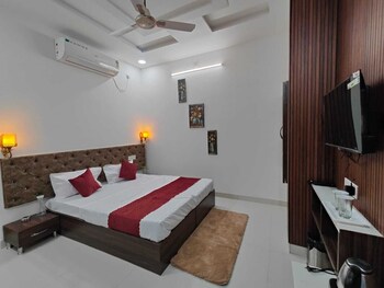 hotel rishi excellency