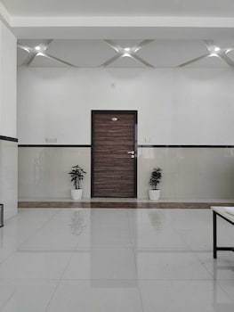 hotel rishi excellency