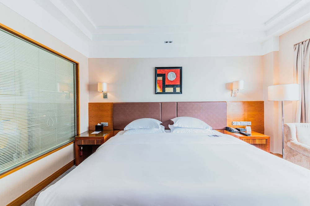 crowne plaza city center ningbo by ihg