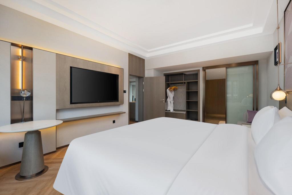 crowne plaza city center ningbo by ihg