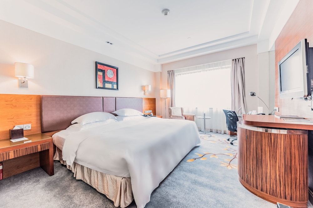 crowne plaza city center ningbo by ihg