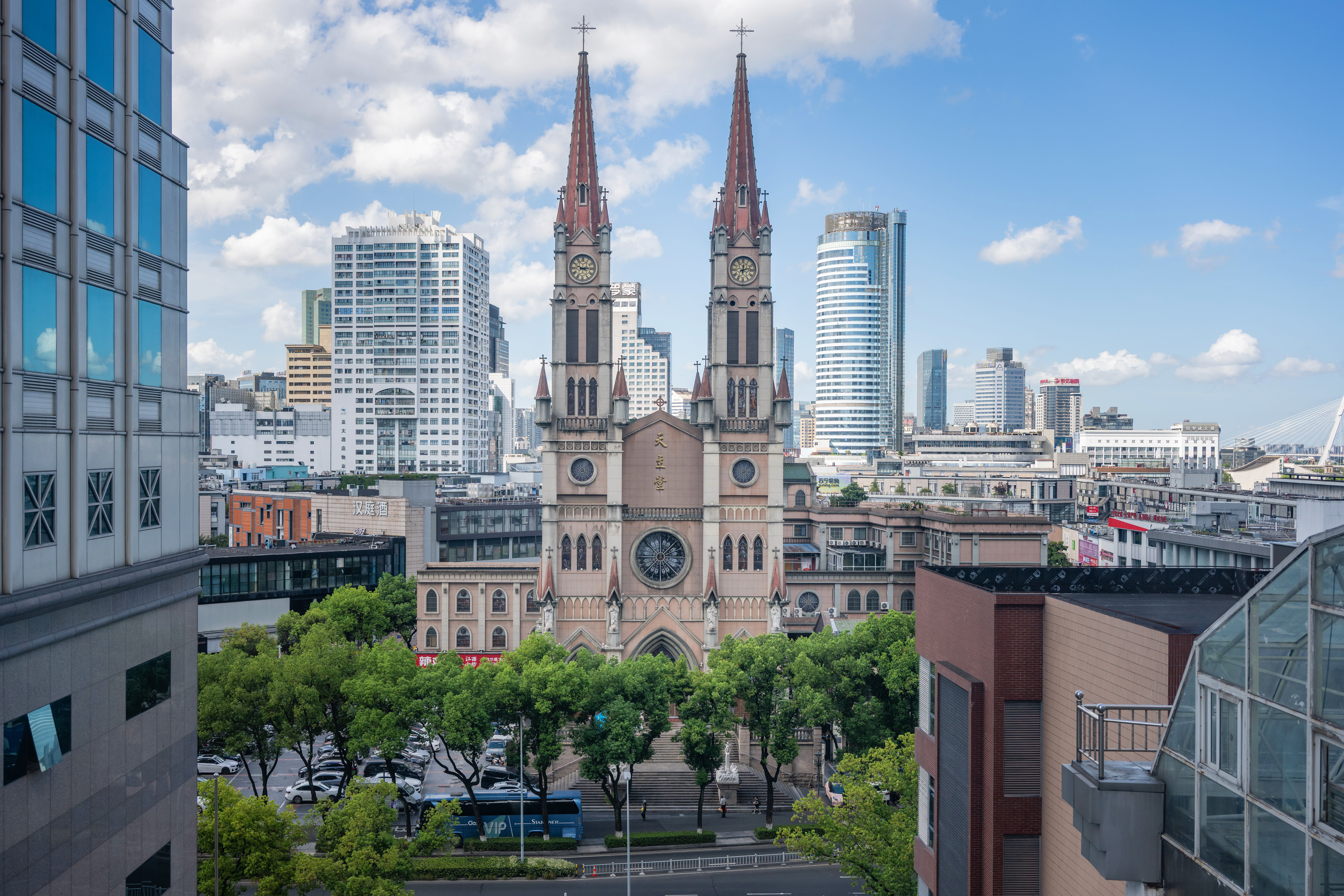 crowne plaza city center ningbo by ihg