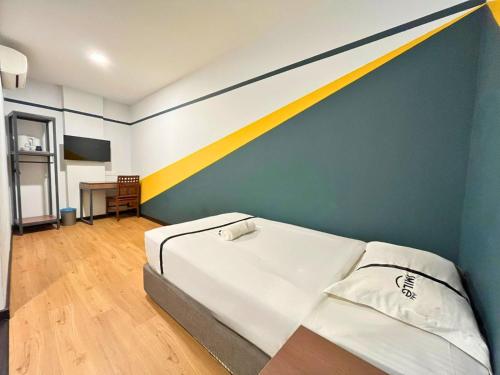 sky hotel cheras maluri