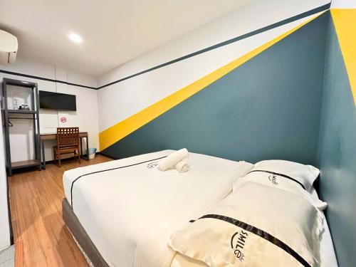 sky hotel cheras maluri