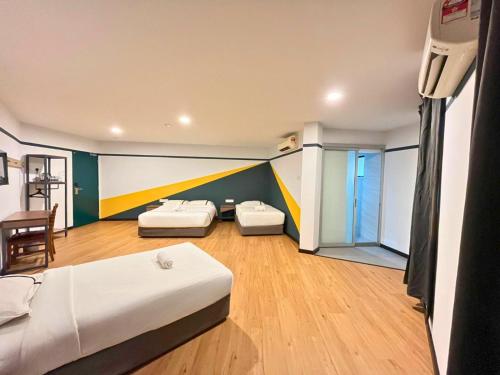 sky hotel cheras maluri